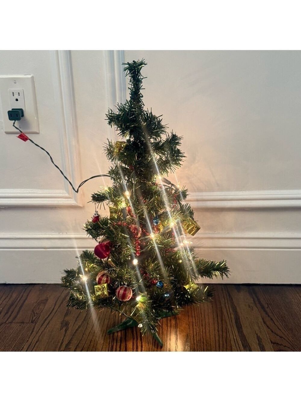 Vintage Tinsel Lighted Table Top Christmas Tree Ornaments Green 24" Rare 1970's